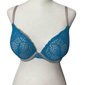 Victoria Secret Very Sexy Padded Push Up Pigeonnant Blue lace 32DD